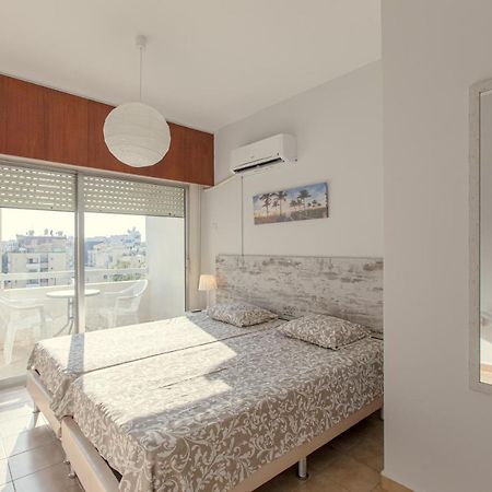 Furnished Seafront Studio Lárnaca Exterior foto