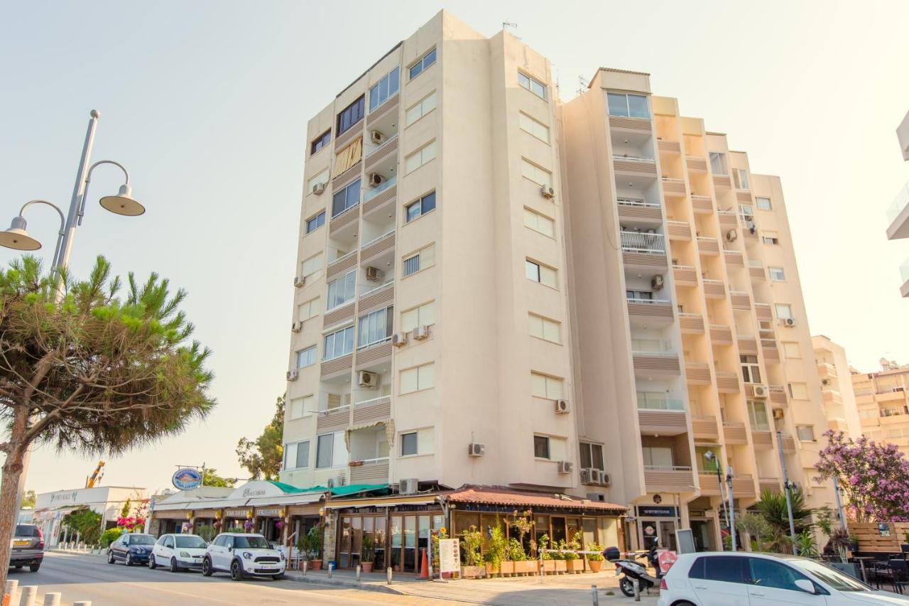 Furnished Seafront Studio Lárnaca Exterior foto